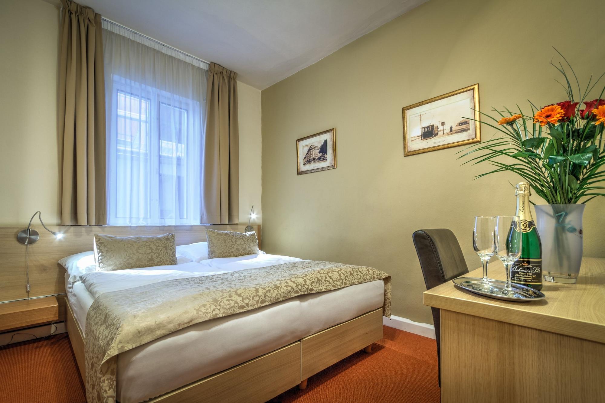 Hotel Taurus